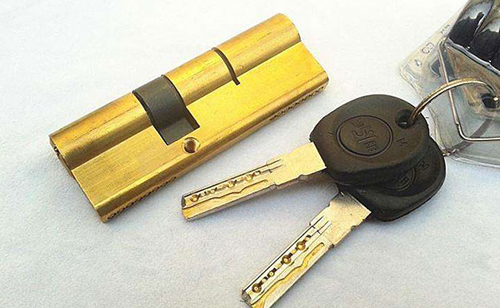 深圳24小时开锁电话